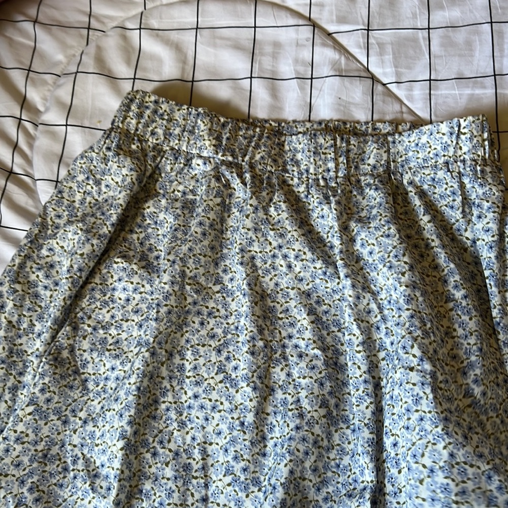 Brand -SHEIN , size -large ,color-floral blue light blue - Picture 2 of 4